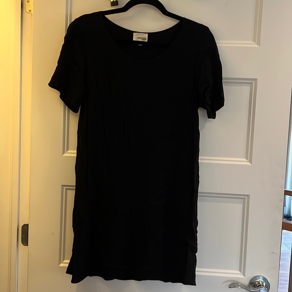 Aritzia Wilfred Free Teigen black Rayon short sleeve midi Dress size M - Picture 3 of 8